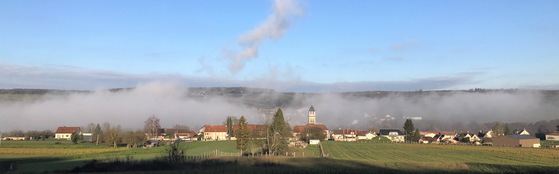 images/slides/spring/village-le-breuil.jpg